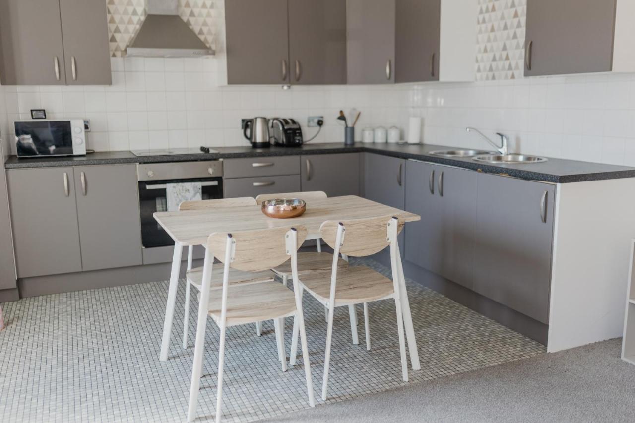 Hullidays - Theatre Side Apartment - Refurbished 2023 Kingston upon Hull Kültér fotó