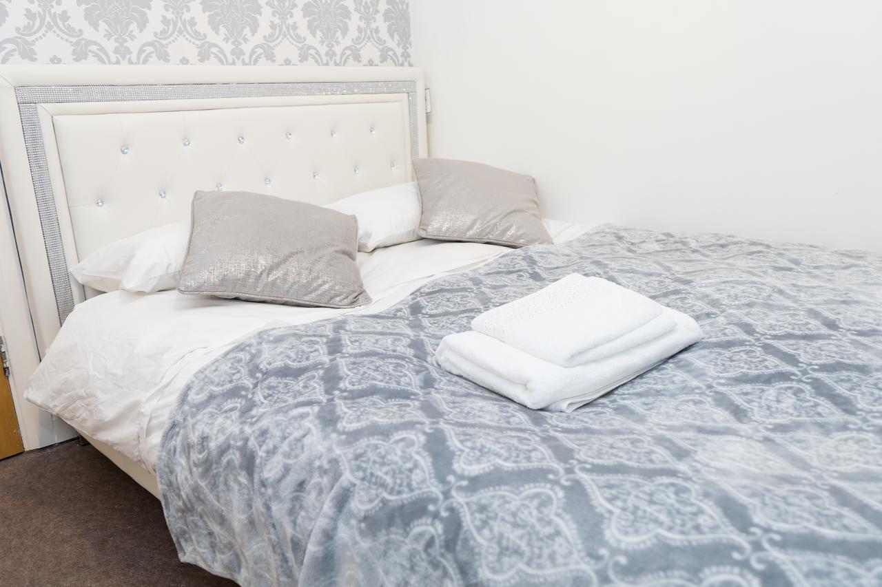 Hullidays - Theatre Side Apartment - Refurbished 2023 Kingston upon Hull Kültér fotó